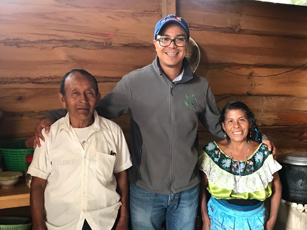 Juan with pastor Nicolas and his wife, Esperanza, at Iglesia Bautista Nueva Jerusalem in the Tseltal community of Tacuba Vieja, Chiapas