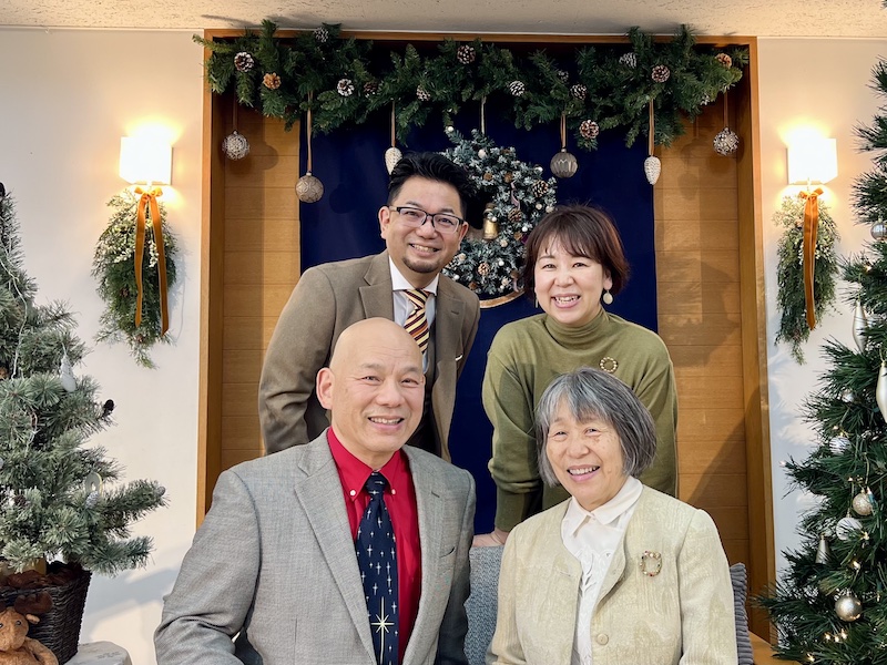 Pastor Makito and Yuki with Gordon and Lee Ann